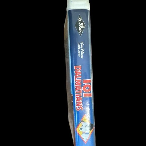 Disney 101 Dalmatians VHS - Picture 3 of 7